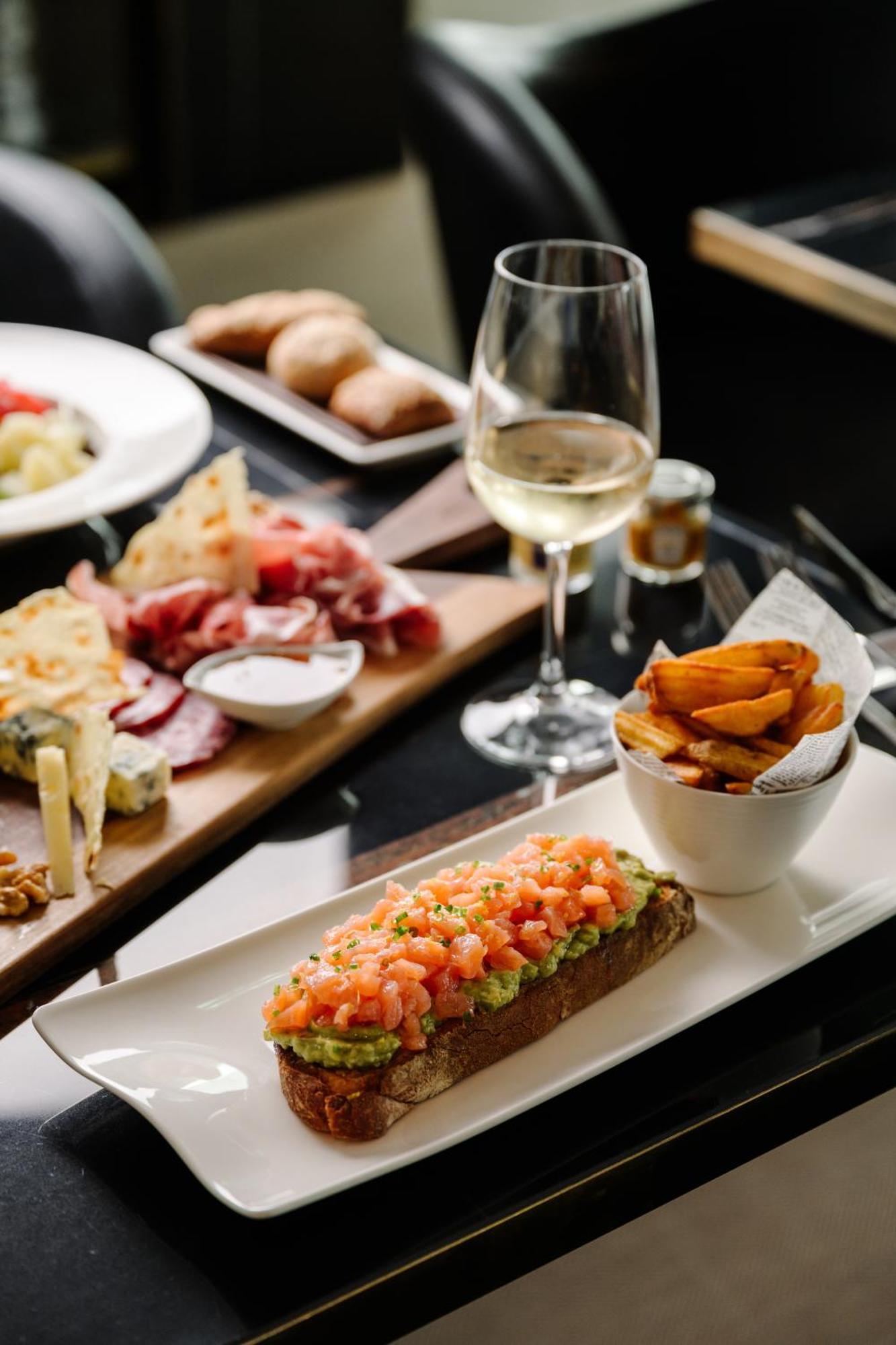 The Square Duomo Hotel 4*